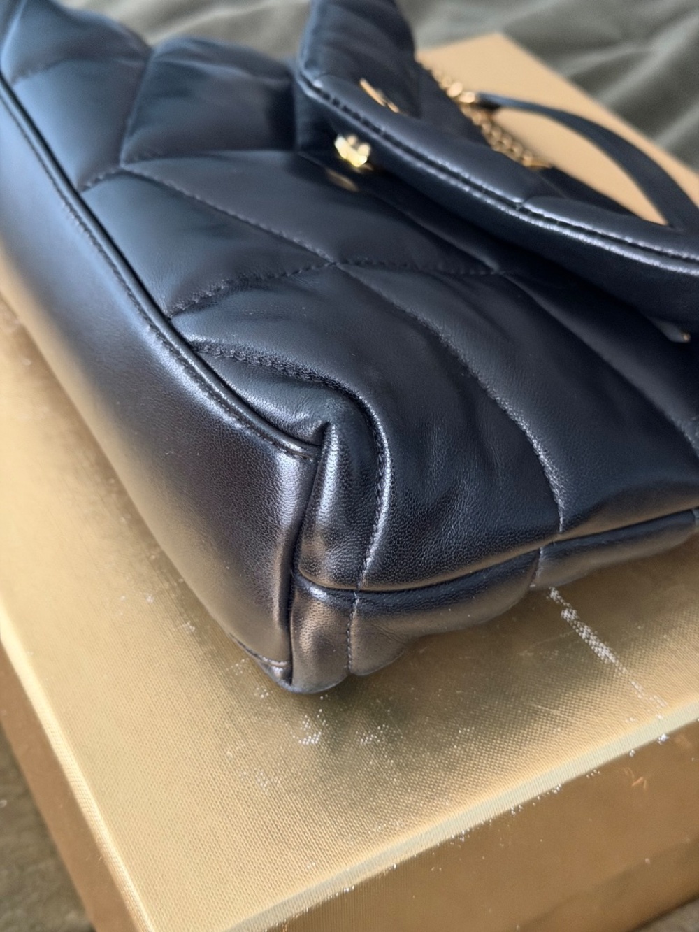 Saint Laurent Puffer Handbag - Picture 3 of 8